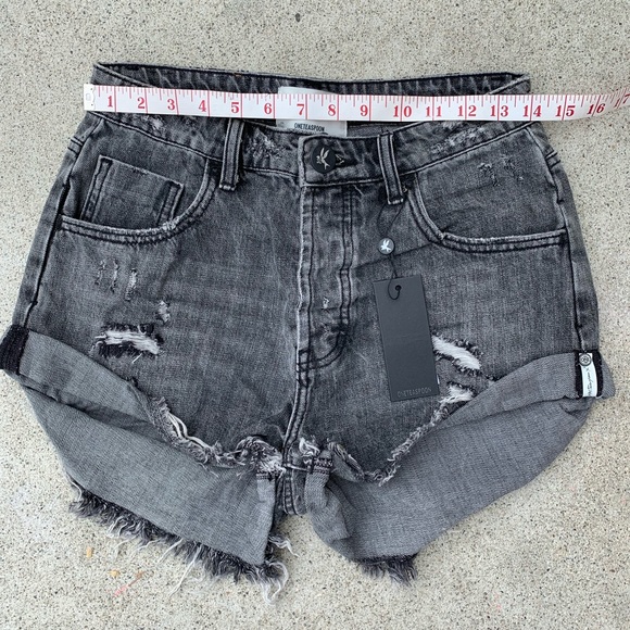 One Teaspoon Mid Waist Bandit Short - Picture 3 of 5